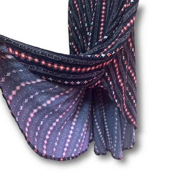 Hollister Medium Boho Round Skirt Whimsical - Picture 4 of 11